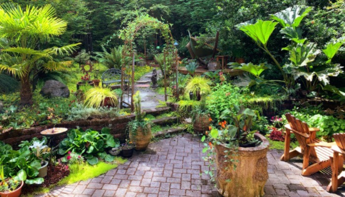 Memorial Day DIY Project: Create a Classic Brick Walkway